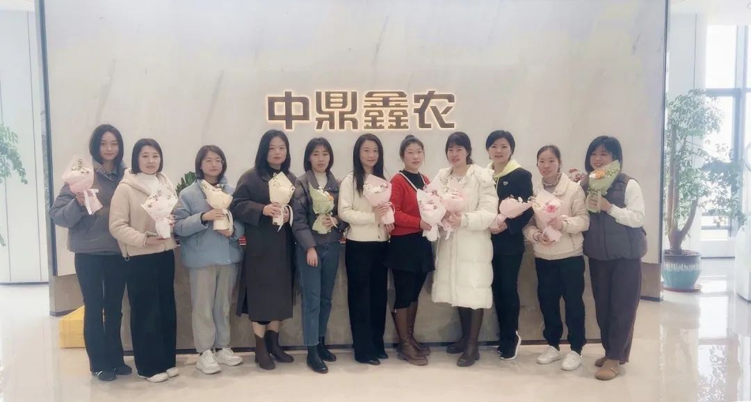 寵愛女神節(jié)，鼎鑫集團(tuán)送出花海與甜蜜驚喜！